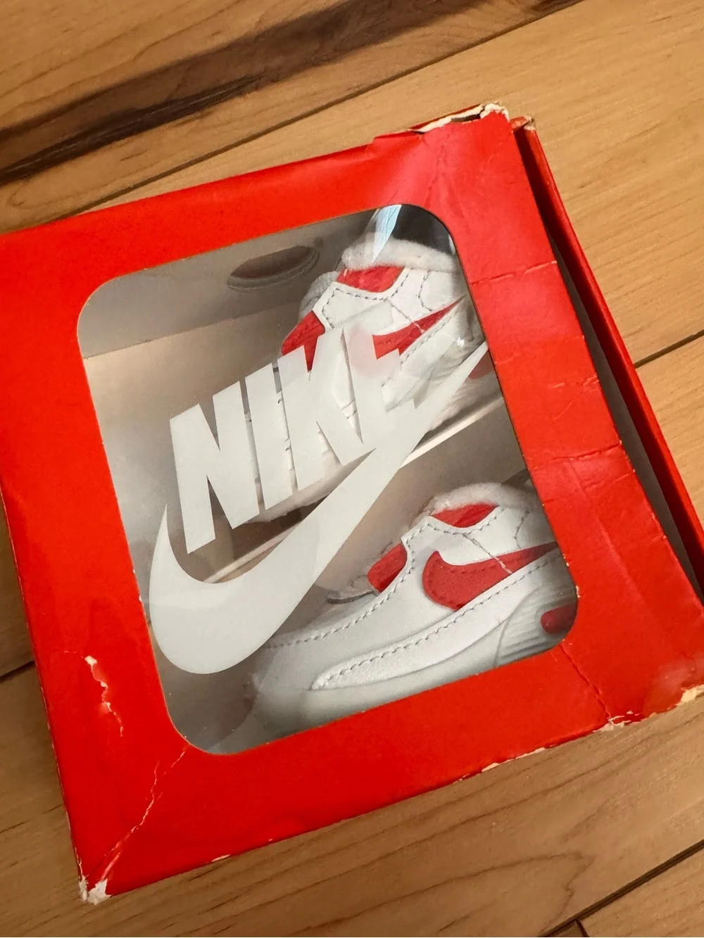 Nike Air Max 90 Crib Bootie White Hyper Red CI0424-105 Infant Size 1C